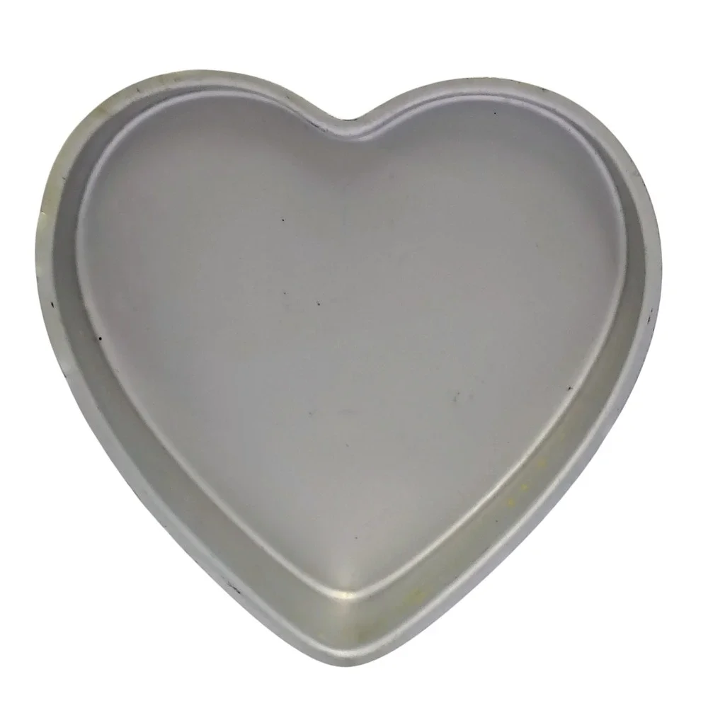 Wilton Heart Shaped Aluminum Cake‎ Pan 9 Inch Vintage 502-1204 Made in Korea